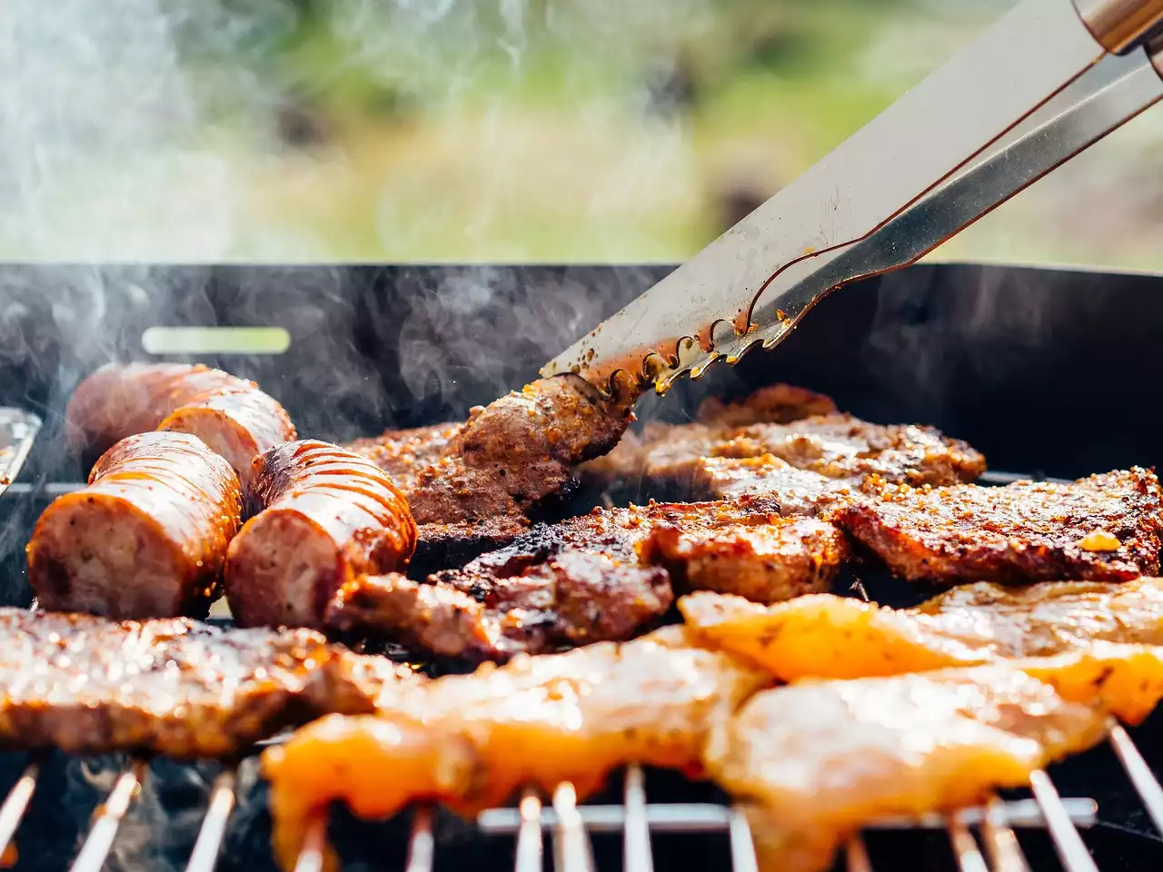 Le migliori ricette alla griglia per un barbecue estivo: idee deliziose per la tua prossima grigliata